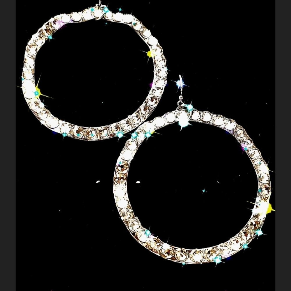 Crystal Rhinestone Dangle Earrings - Picture 8 of 10